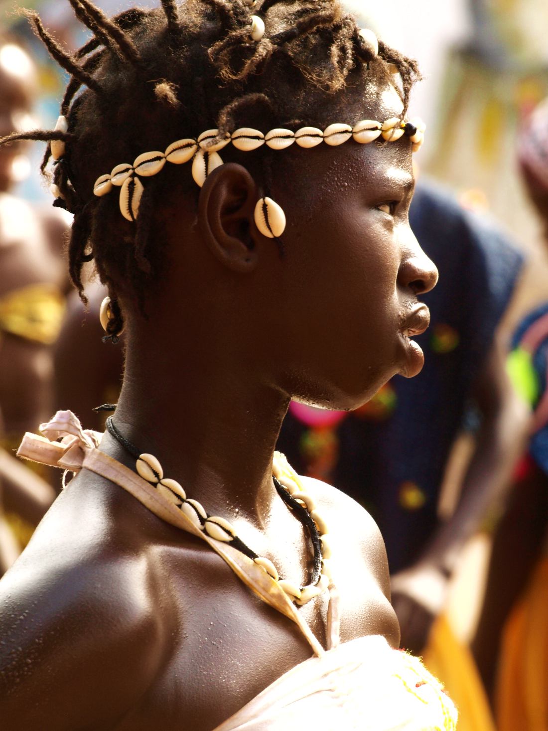 Una chica en el Carnaval de Guinea Bisau