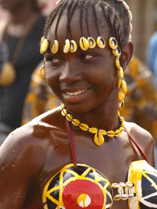 Chica en el carnaval de Bissau