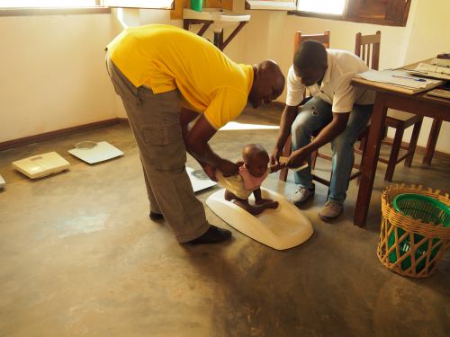 Una fundación catalana combate la desnutrición infantil en la isla mozambiqueña de Ibo