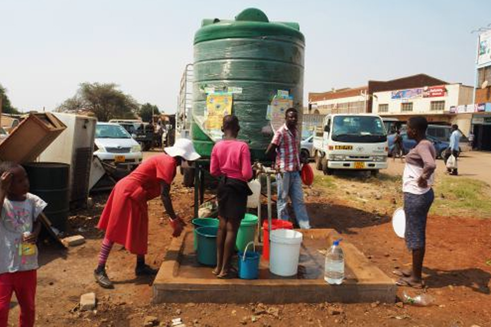 La alcantarilla que desato una plaga en Zimbabue